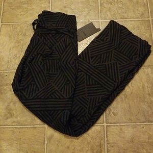 NWT Aztec Print Pants S